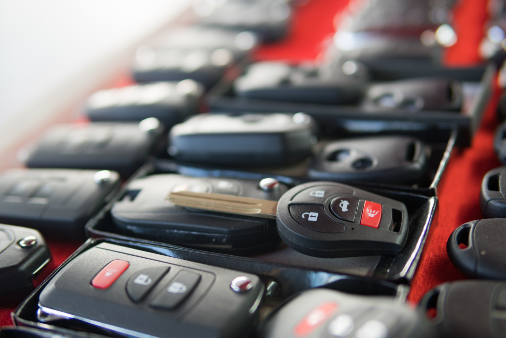 Many car keys
