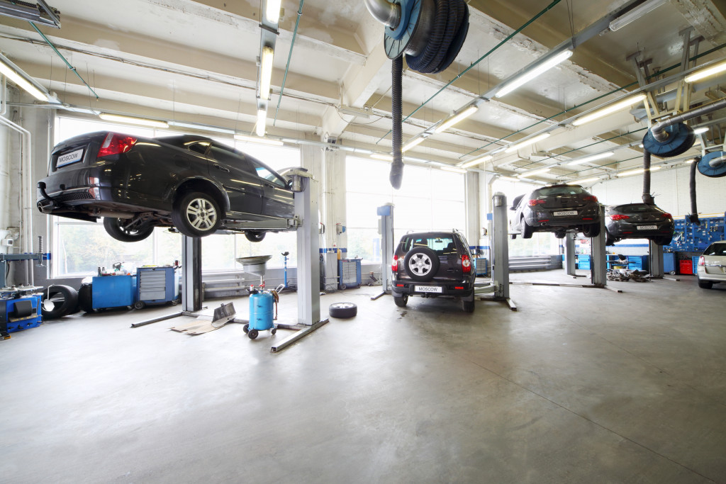 Many cars lifted